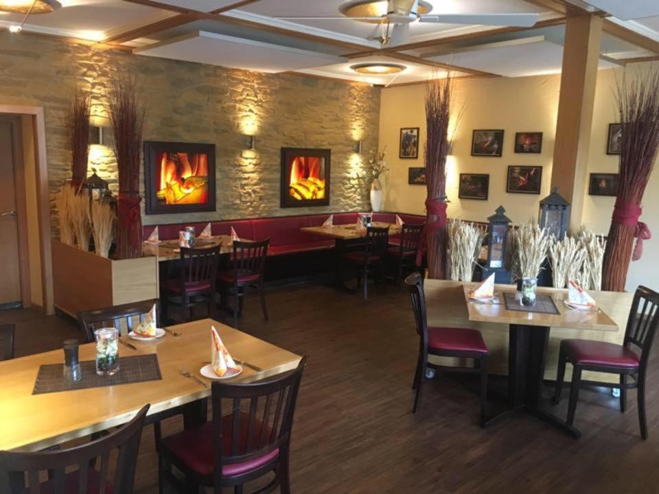 Gasthaus "Zur Alten Dorfschmiede" Metterich Extérieur photo